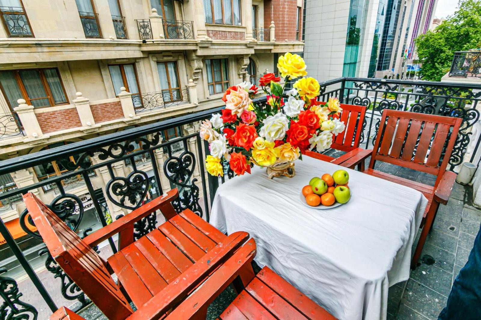 Sera Hotel Bakoe Buitenkant foto
