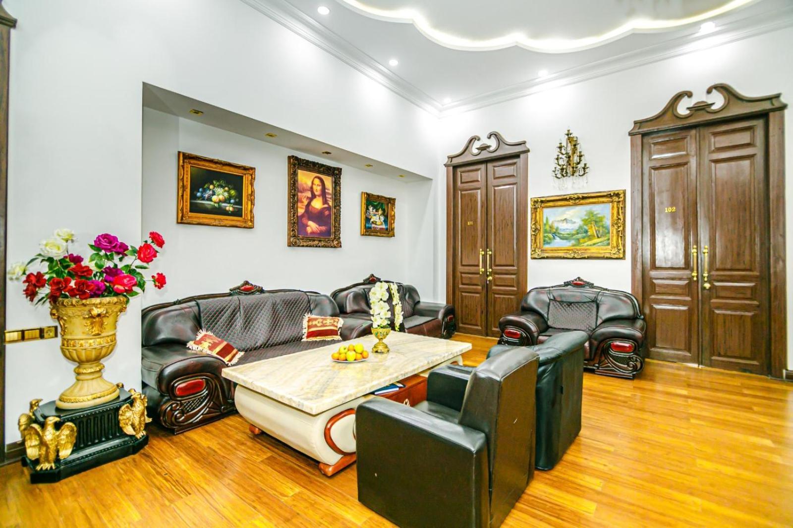 Sera Hotel Bakoe Buitenkant foto