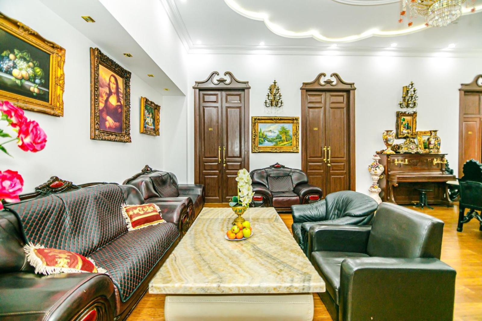 Sera Hotel Bakoe Buitenkant foto