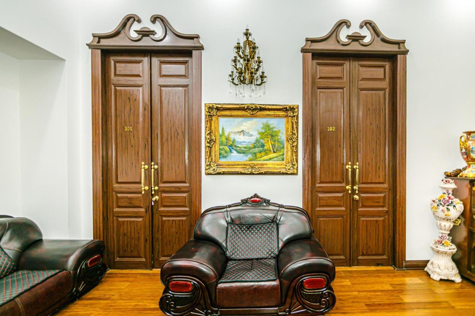Sera Hotel Bakoe Buitenkant foto