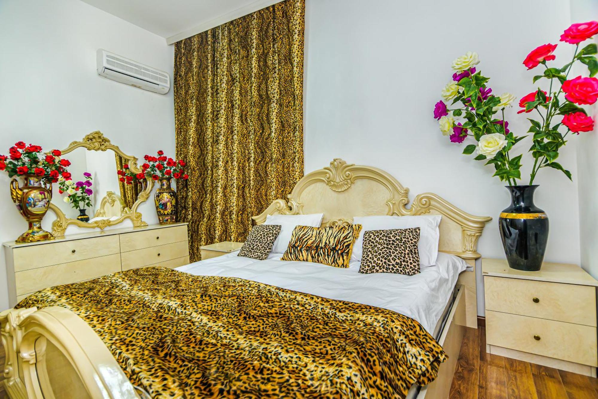 Sera Hotel Bakoe Buitenkant foto