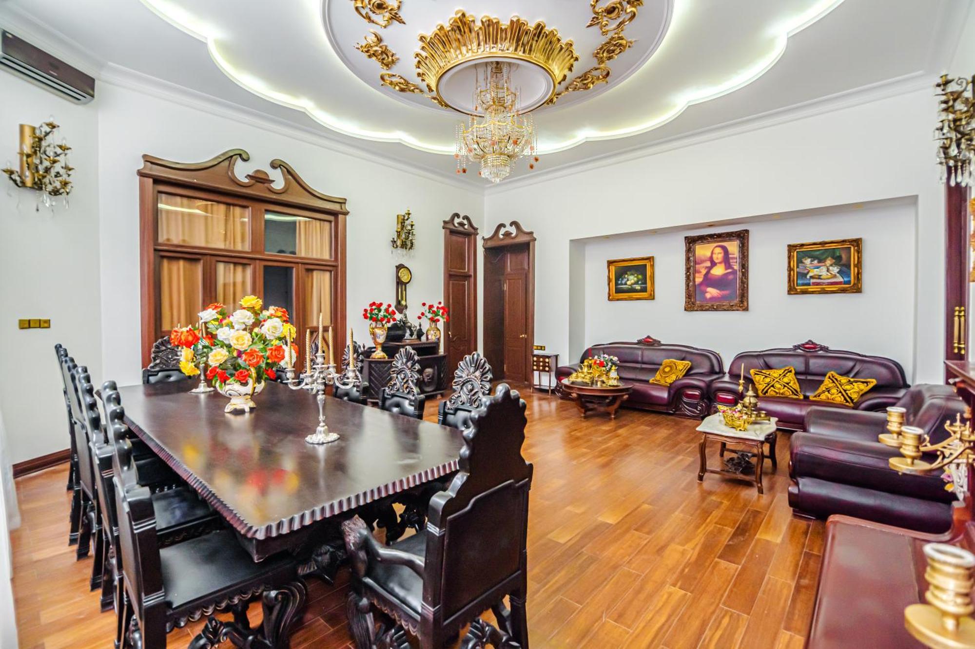 Sera Hotel Bakoe Buitenkant foto