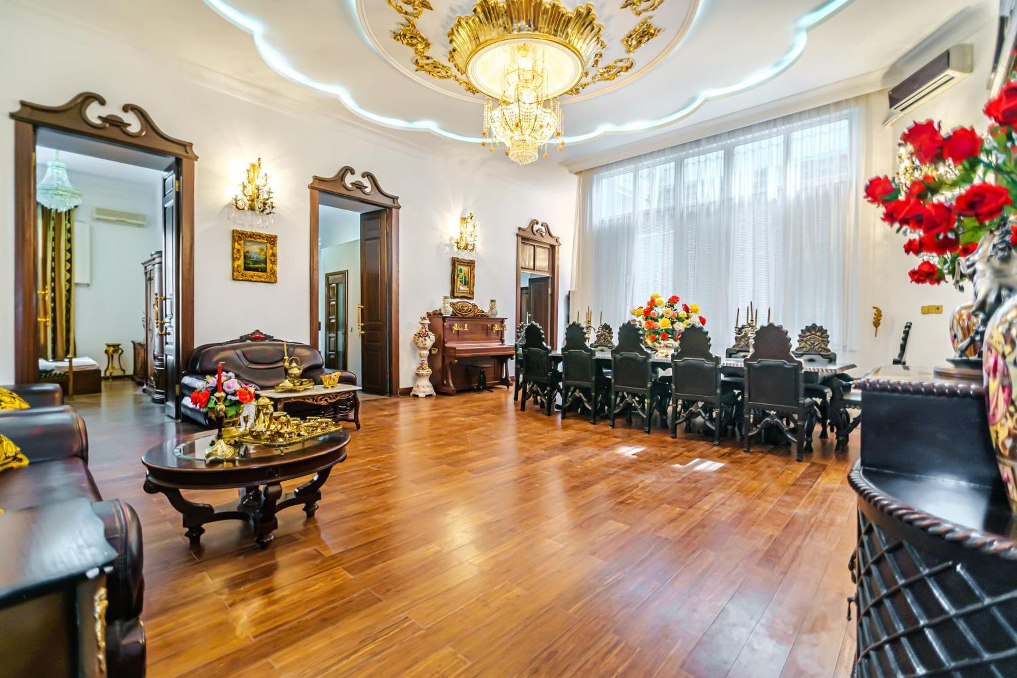 Sera Hotel Bakoe Buitenkant foto