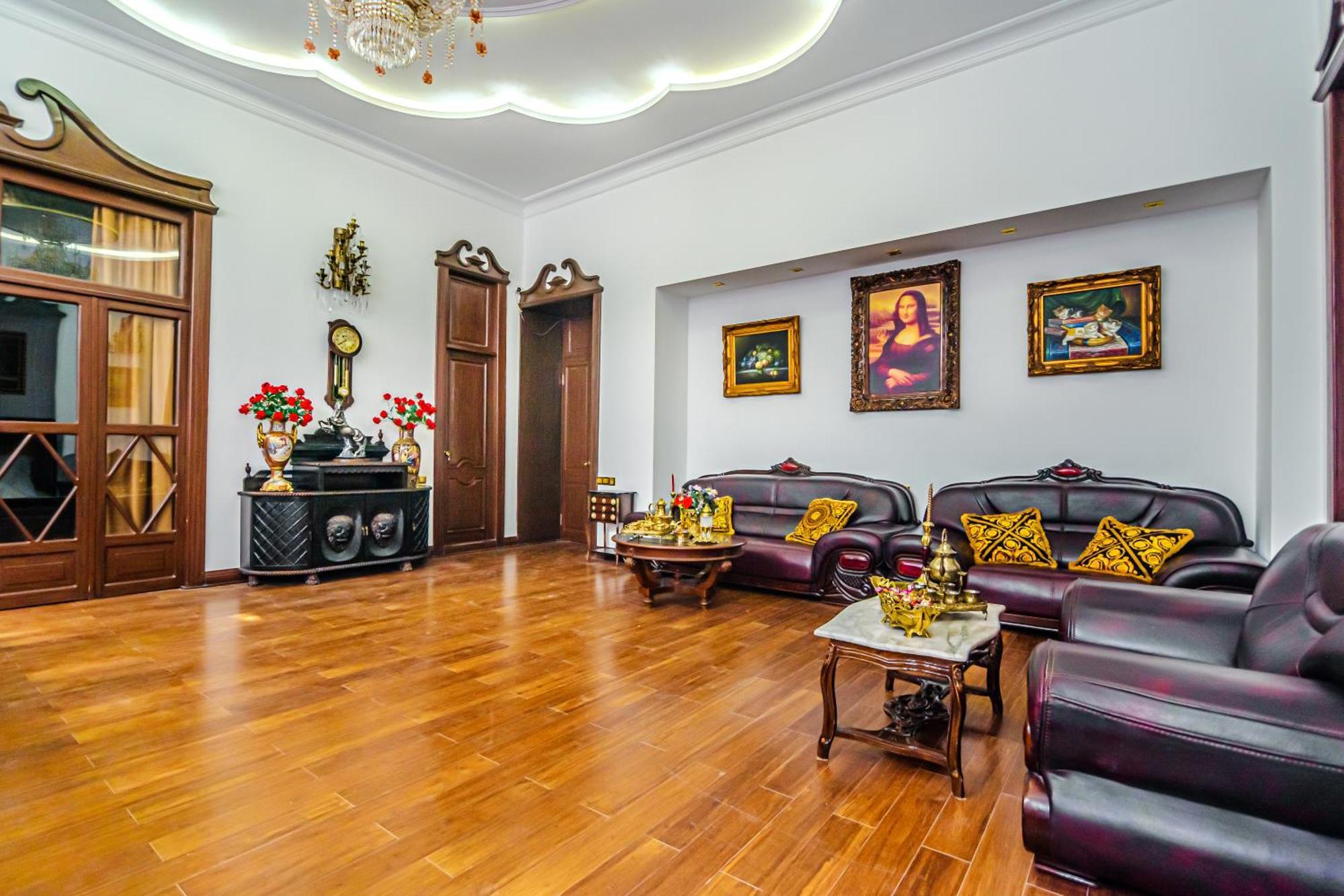 Sera Hotel Bakoe Buitenkant foto