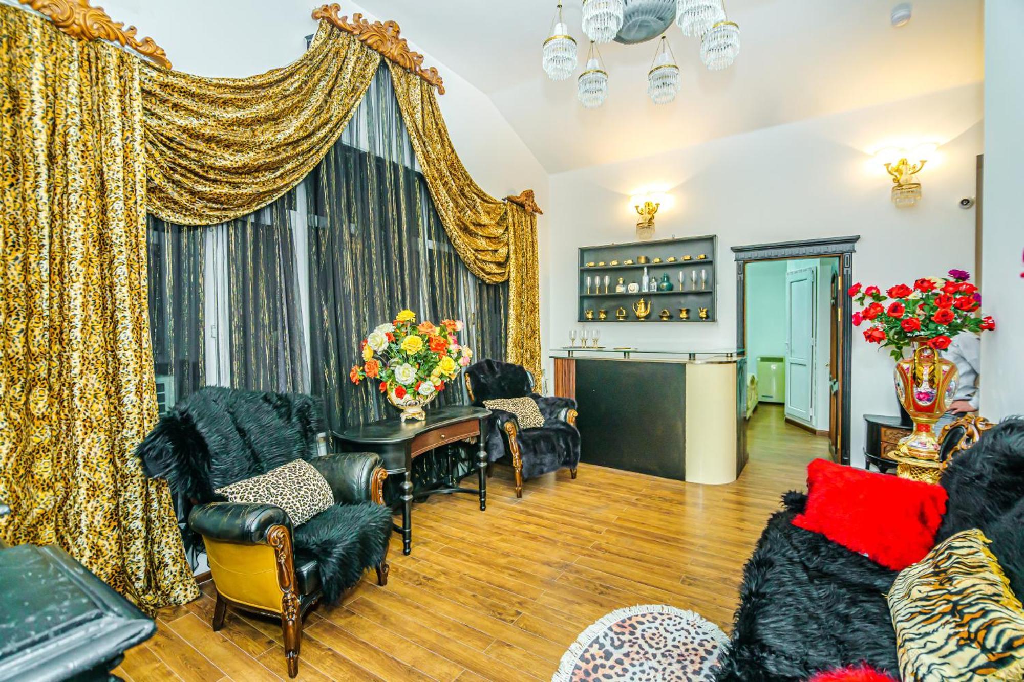 Sera Hotel Bakoe Buitenkant foto