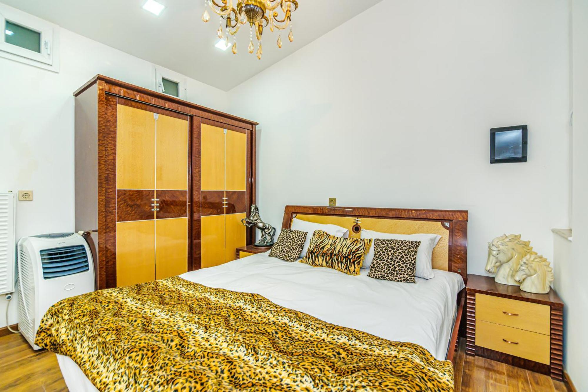 Sera Hotel Bakoe Buitenkant foto