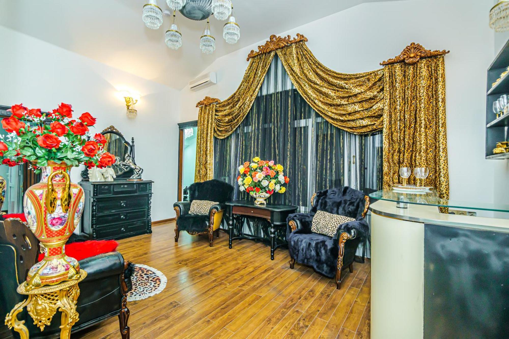 Sera Hotel Bakoe Buitenkant foto